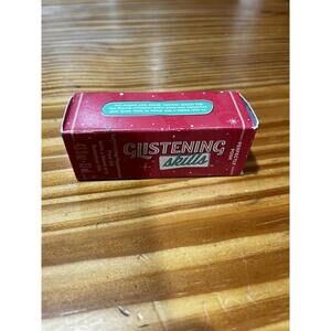 Perfectly Posh Glistening Skills Luminizing Peppermint Face Oil